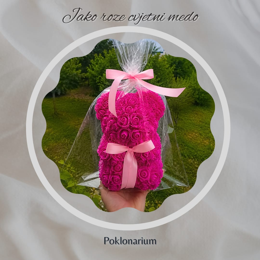 Jako roze cvjetni medo